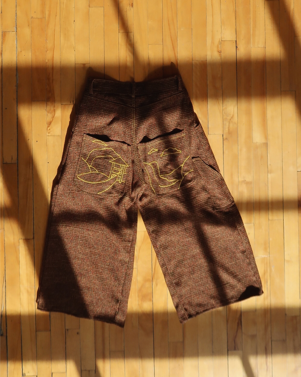 ACAP Wide Leg Baggy Pleated Pants — side silhouette detail